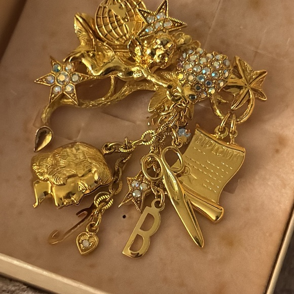 Kirk’s Folly Graduation pin - Picture 3 of 5